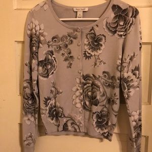 WhiteHouse-Black Market Cardigan